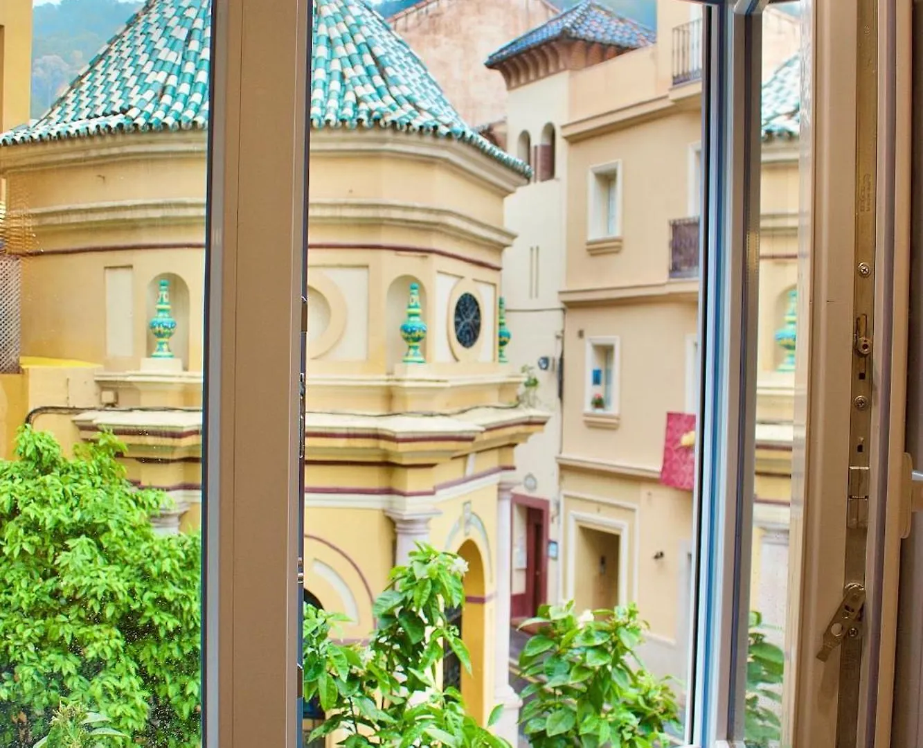 Victoria 75 Luxury Apartment Malaga
