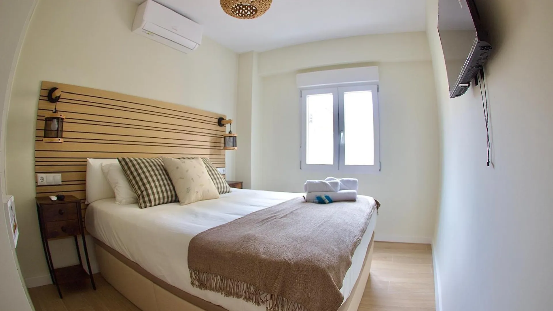 Victoria 75 Luxury Apartment Malaga 0*,